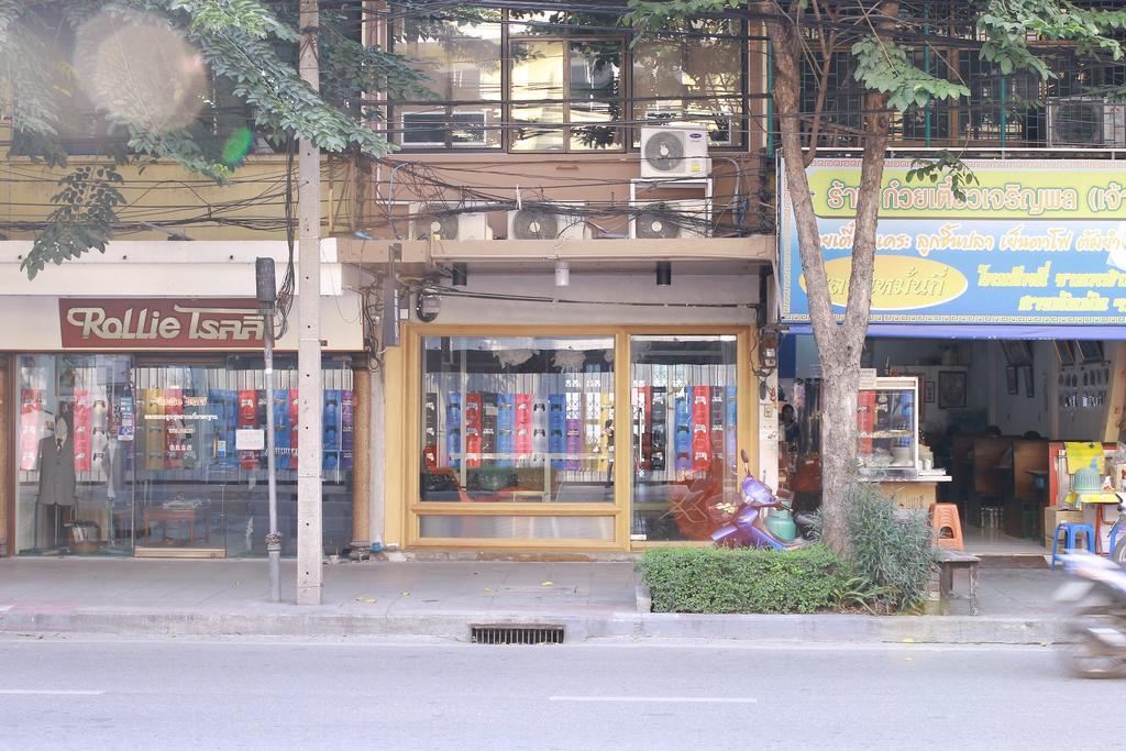 168 Hostel Bangkok Exterior photo